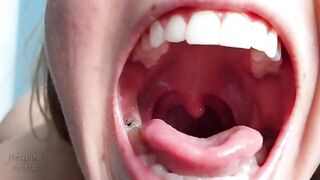 My mouth is full of spit, come and see