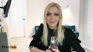 A beautiful neighbor came to visit and offered a blowjob, showcasing Lis Evans’ stunning 34C curves