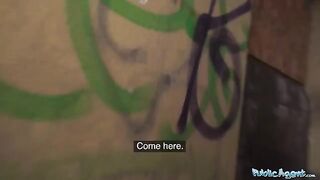 An 18-year-old girl knows how to please in a dark basement for cash