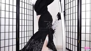 An android 2B from Nier Automata is being examined in a sensual way