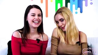 The couple Nico has an intense threesome experience with two girls
