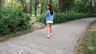 Girl made a blowjob in the park and received a cumshot into her mouth