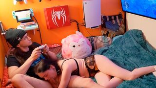 Gamer girl relaxes while playing Elden Ring with a blowjob