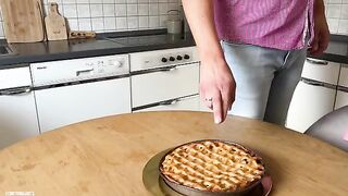 A stepmom with an amazing body fucks her stepson and Tantaly