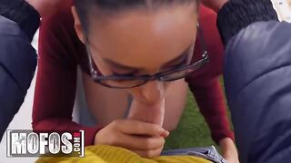 Andreina DeLuxe lets nerdy Jordi feel her hot body for money