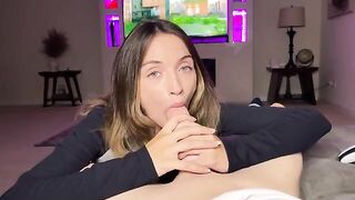 This Game Sucks, a Babe Would Rather Get Cum on her Face Than Play It!