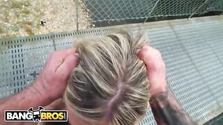 Carla Boom enjoys rough sex, and Emilio Ardana satisfies her cravings publicly