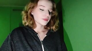 A couple fucked at the door, while the parents were at home