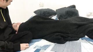 I want to forget my ex-boyfriend, so I fucked another guy’s cock