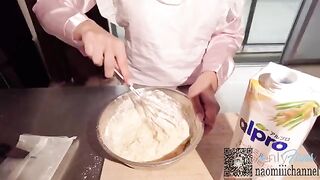 Instead of cooking, this girl preferred to have sex