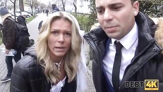 Blonde has sex with a collector before her husband