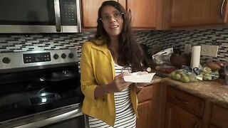 My stepmom has a big ass and she squirt me every morning