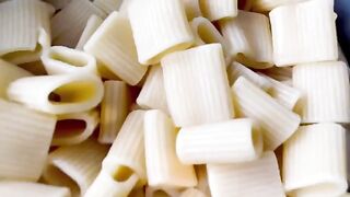 Cooking pasta with extra-hot Proxy Paige, who loves to fisting
