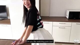 The MYDRIASIS T-shirt girl got fucked by a guy in the kitchen