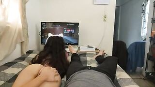 I fucked a gamer girl with huge tits, she’s awesome!