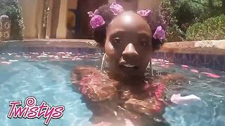 Petite babe Elsie shakes big ass in thong while swimming in the pool