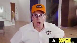 Jewelz Blu’s big tits seduce nerds to fix the TV with steamy PAWG action