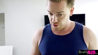 Jessie Saint asked her stepbrother to help with stretching exercises