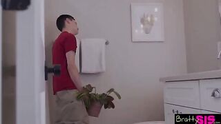 Who would have known stepbrother sex could be so hot? Samantha Lexi says stepbro