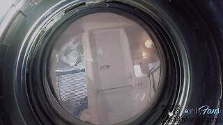 Stuck in the washing machine, she was creampied by her boyfriend