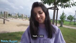 A slim Italian babe agreed to fuck outdoors for cash