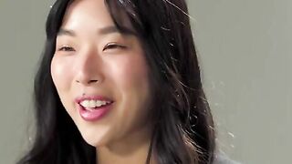 How do women reach orgasm? This video shows us with horny Korean teen Elle Lee