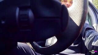 Amateur cock sucking with Italian dialogue that doesn't make sense, or maybe it does?