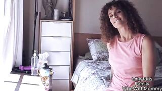 A hot Jewish mom gets her stepson's cock sucked by friends