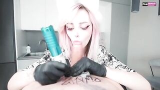 A tattoo artist fucked a girl with pain and pleasure in a roleplay