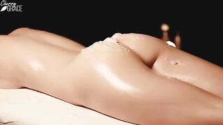 Relaxing massage with a hot Crunchy Mousse finish, ending with a creamy cumshot