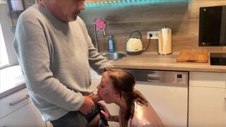 The husband did not notice when the German amateur got fucked