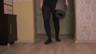 I fucked my yoga instructor with big ass, he came on her mouth
