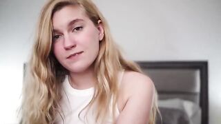 The Girl Next Door shows how to eat pussy like a pro