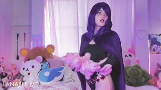 Raven experiments with StarFire’s toys in a sneaky way
