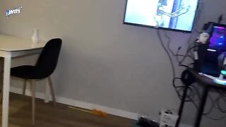 A stepsister wants to taste her stepbrother's cock - homemade video