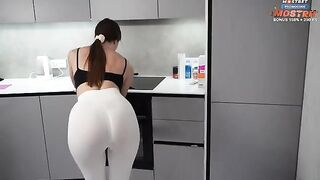 A cleaning lady polished the cock of a dirty fucker / blowjob POV / house maid