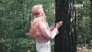 A beauty got lost in the forest and met a forester