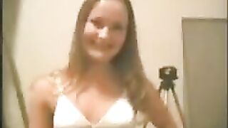 A young girl gets fucked in this homemade video