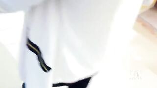 A blowjob from a girl while the guy is driving