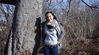 Fucked a stranger in the woods and came with a creampie