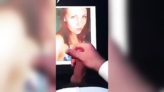 Finger photo shooting with a hot girl in eproner