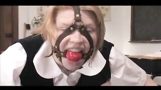 Lesbian bondage does not know borders, and here's a hot example