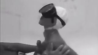 During the diving, she gave an aqualangist a blowjob, showcasing her skills underwater