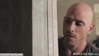 The rude man Johnny Sins fucked a girl in the bedroom