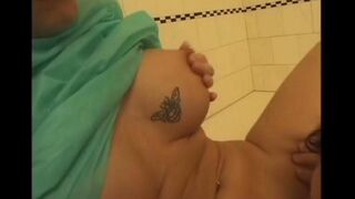 The doctor checked the girl's body and licked her sweet pussy