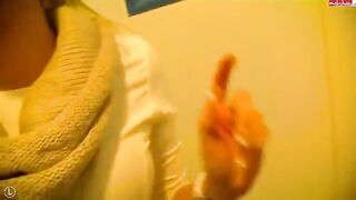 Girl makes a blowjob for a stranger in the toilet, it’s her thing