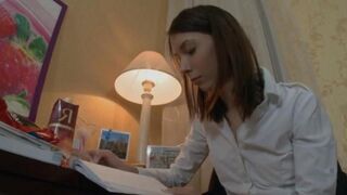Alena teaches English to a guy using her ass in a steamy session