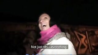 The girl has sex in the toilet with her boyfriend