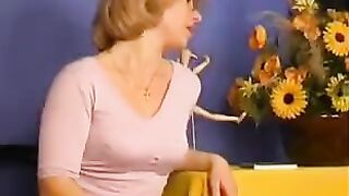 The girl was greatly fucked by her mother, imitating cunnilingus