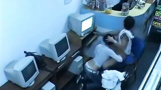 A cute girl was fucking with her boyfriend using a webcam